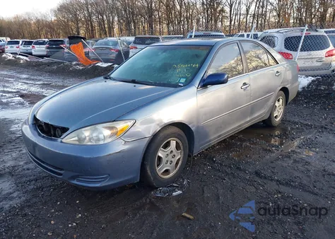 2003 Toyota Camry Le V6 from USA, damaged, VIN 4T1BF32K13U555359